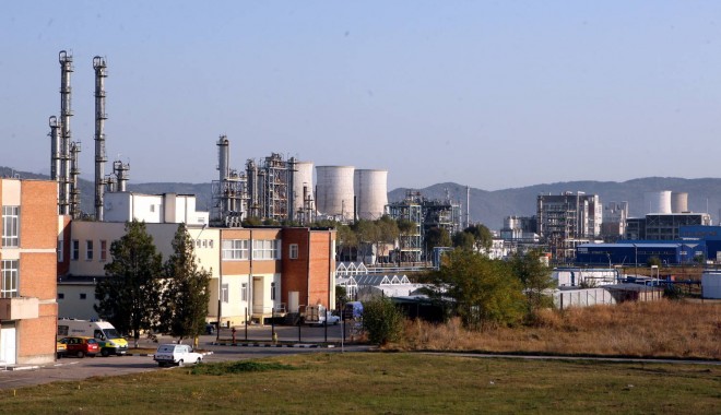 Cererea de insolvență a Oltchim va fi judecată de Tribunalul Vâlcea în 30 ianuarie - oltchim-1359135278.jpg