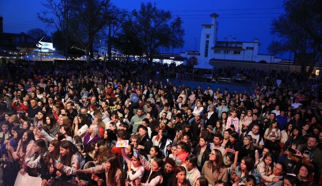 Ce se întâmplă în Mamaia în luna august: muzică, spectacole, istorie și valuri de distracție - omd-1754210731.jpg