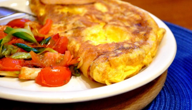 Omletă cu cremă de brânză la cuptor - omletacafeapaineneagra05-1368221089.jpg