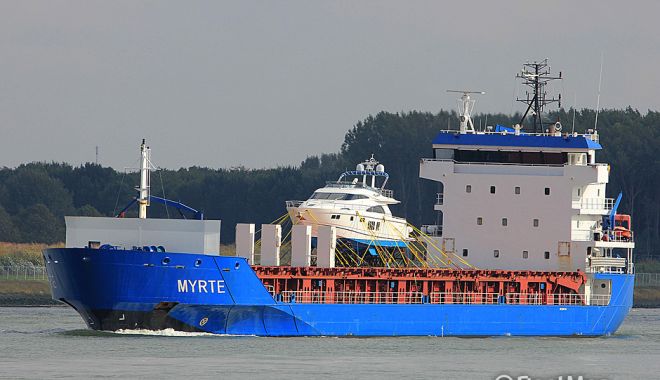 O navă a eșuat pe Canalul Ghent Terneuzen - onavaaesuatpecanalulghentterneuz-1532351473.jpg
