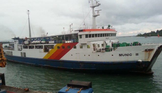 O navă cu 71 de pasageri a eșuat în port, la acostare - onavacu71depasageri-1476453043.jpg