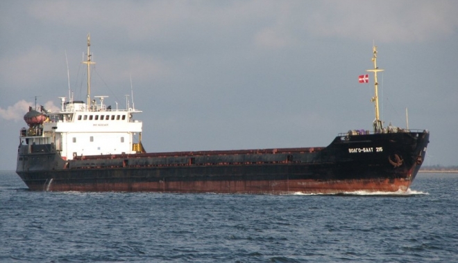 O navă cu porumb a eșuat în Marea Azov - onavacuporumb-1481461615.jpg