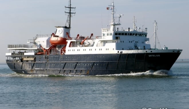 O navă de pasageri a făcut pană de motor în Oceanul Arctic - onavadepasageri-1465230993.jpg