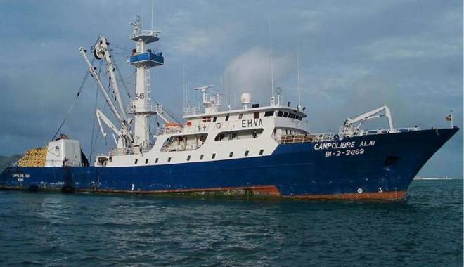 O navă de pescuit spaniolă a fost abandonată de echipaj - onavadepescuit-1443548401.jpg