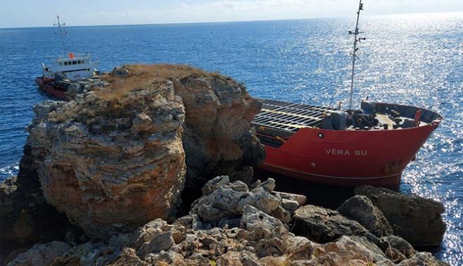 O navă turcească a eșuat pe coasta Bulgariei - onavaturceascaaesuatpecoastabulg-1632236405.jpg