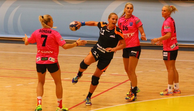 Liga Națională handbal feminin: CSU Neptun a condus Baia Mare timp de o repriză - oncsuneptun-1410508360.jpg