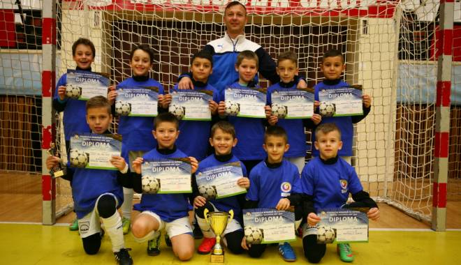 Fotbal: Academia Hagi, bronz la Memorialul Ene - onenesursaacaademiahagiro-1419162947.jpg