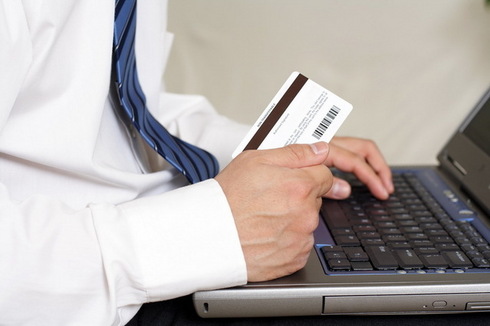 Românii NU sunt adepții PLĂȚILOR ONLINE! Află motivul! - onlineplata-1352390419.jpg