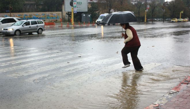 O nouă avertizare de la meteorologi. Ploi, furtuni şi grindină, în zona Dobrogei - onouaavertizare-1620893808.jpg