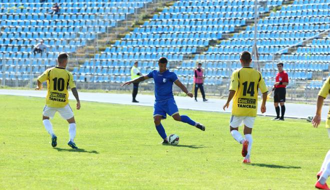 Fotbal: Iată programul etapei a 16-a din Liga a II-a - onprogram-1448360069.jpg