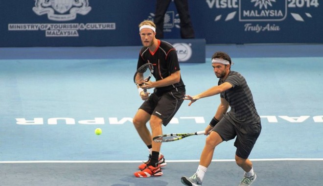Tenis: Florin Mergea, calificat în sferturile de dublu de la Basel - ontenisflorinmergeabaselsursafrt-1414049830.jpg