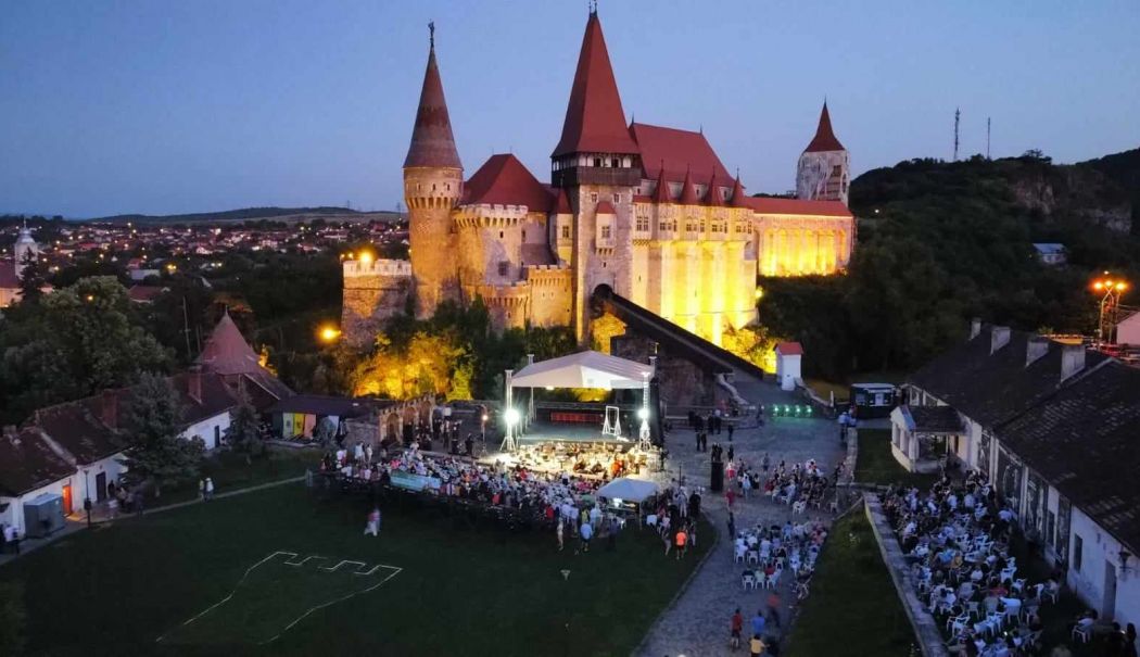 Artiștii Teatrului ”Oleg Danovski”, invitați pentru a zecea oară la Festivalul „Opera Nights”