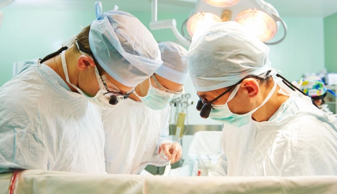 Copil de un an operat, după ce a înghițit o monedă - operatie-1487946968.jpg