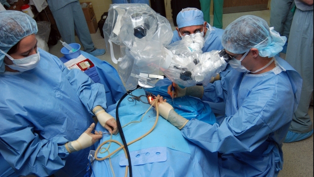 Cazul studentei ÎNJUNGHIATE de 14 ori / Anunțul medicilor - operatie78830800-1474096094.jpg