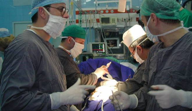 Ziua donatorului de organe - operatietransplantrenal16-1437033392.jpg