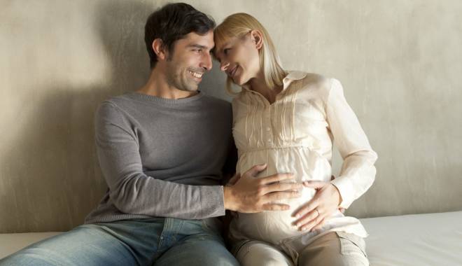 Cunoaște-ți copilul dinainte de naștere - opregnantcouplefacebook-1439107388.jpg