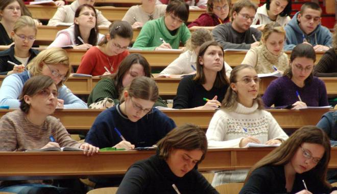 O problemă gravă: cauza abandonului vieții de student - oproblemagrava-1444317555.jpg
