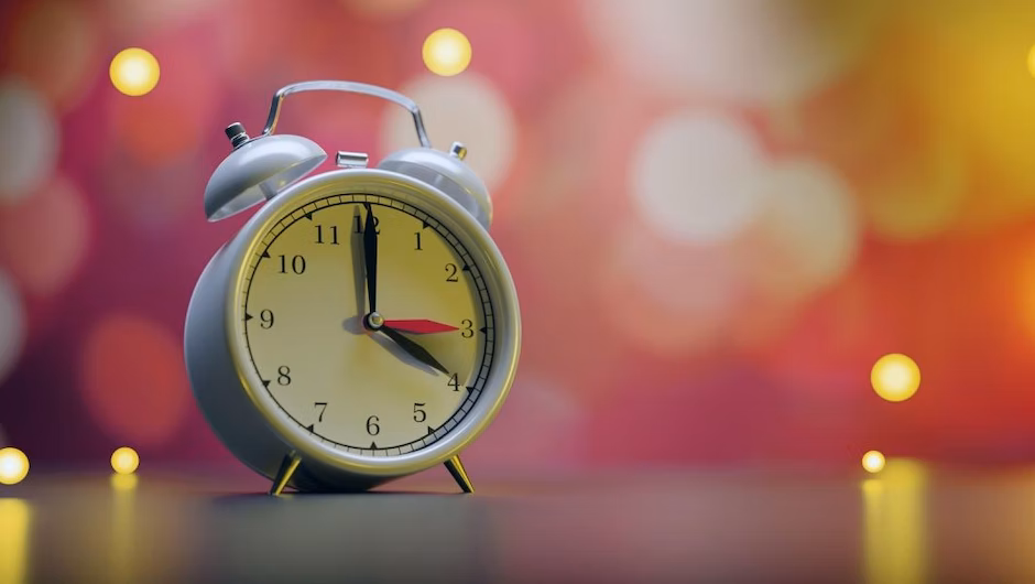 În weekend se schimbă ora! Ce efecte ar putea avea asupra sănătății - ora-1666880764.avif