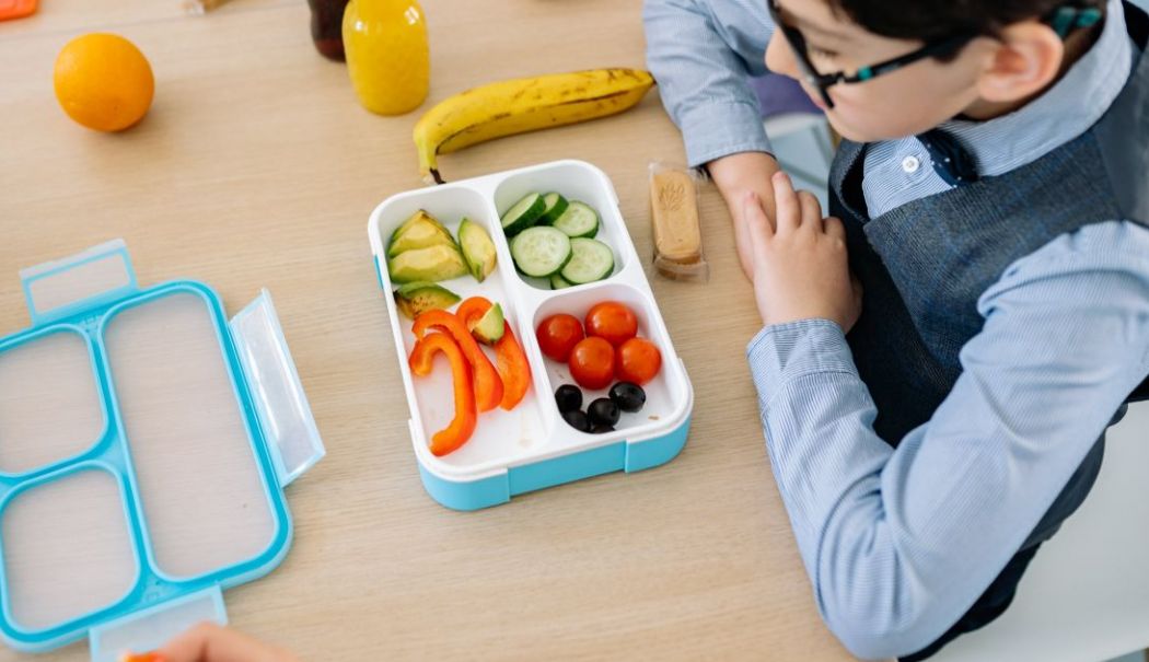 Elevii ar putea avea la școală ore de educație nutrițională - ora-de-educatie-nutritionala-1712063613.jpg