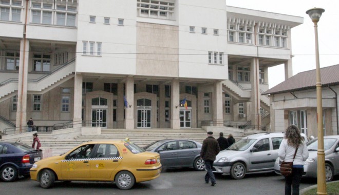 Oră de istorie la Biblioteca Județeană - oradeistorie-1382638449.jpg