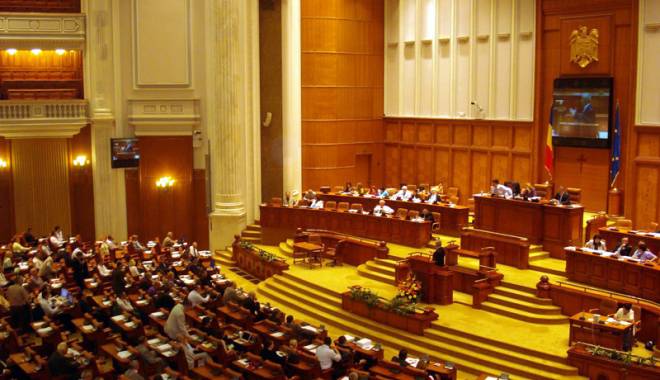 Ora de religie în școli, reglementată de parlamentari - oradereligiereglementatadeparlam-1427993096.jpg