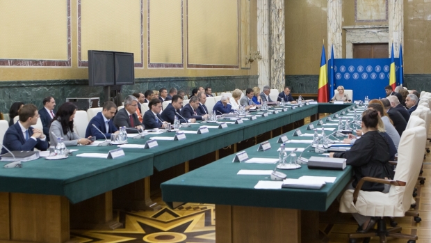 O nouă DEMISIE la nivel înalt! Anunțul a fost făcut după ședința de azi - originalimg685948985200-1539592076.jpg