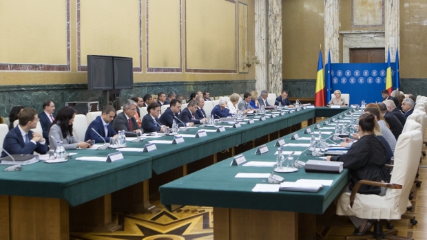 Liviu Dragnea anunță remanierea Guvernului Dăncilă - originalimg685966912100-1553523388.jpg