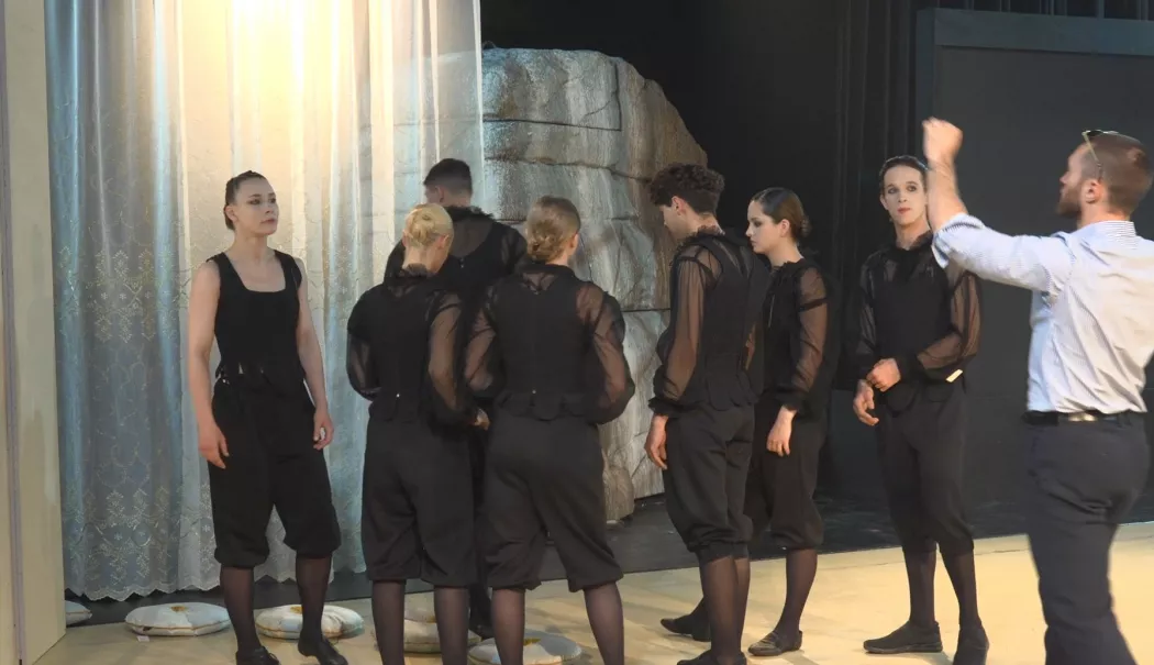 Avanpremiera „Orlando”, o călătorie teatrală despre identitate, timp și transformare - orlando-1779897116.webp