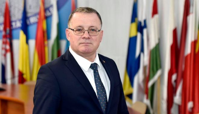 Adrian Oros: „Refacerea coaliţiei şi un guvern condus de Ludovic Orban, singura soluţie realistă” - oros-1634483833.jpg