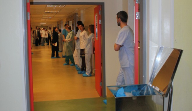 Cea mai modernă secție de ortopedie din țară s-a inaugurat la Constanța - ortopedie6-1332950633.jpg