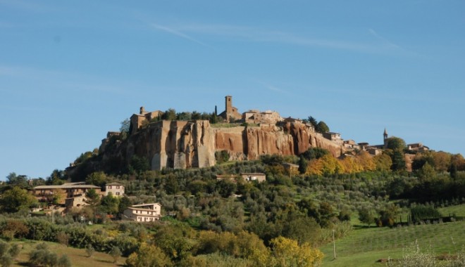Piramide subterane misterioase descoperite în Italia. Arheologii sunt uimiți - orvieto85272100-1348240571.jpg