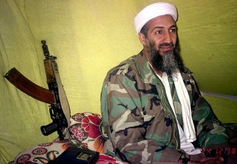 Ben Laden voia să îi ucidă pe Barack Obama și generalul David Petraeus - osamabinladen-1310810807.jpg