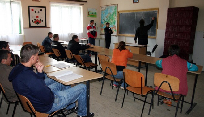 Ce licee constănțene au scăpat la mustață de sancționare - ostrov98-1358786024.jpg