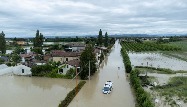 Zone din nordul şi centrul Italiei, afectate de inundaţii