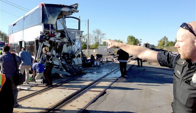 ACCIDENT TERIBIL DE TREN: Cel puțin șase morți și 30 de răniți - ottawa2675633b36544900-1379570426.jpg