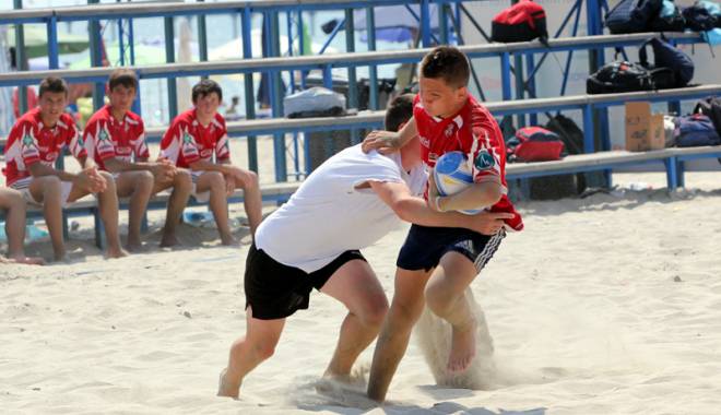 CS Cleopatra Mamaia dă startul stagiunii sporturilor de vară - ovalrugbybeach13-1434997932.jpg