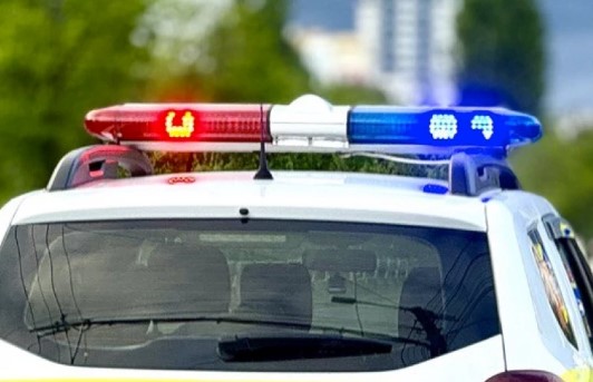 Circulația este îngreunată după ce s-a răsturnat un autoturism - ovidiu-1772435404.webp