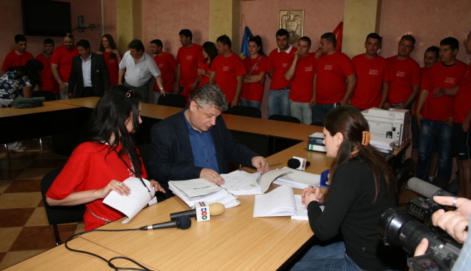 Ion Ovidiu Brăiloiu și-a depus candidatura pentru un nou mandat de primar - ovidiubrailoiu-1335795481.jpg
