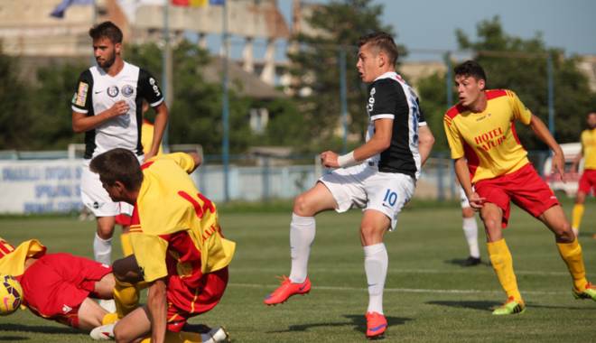 Ovidiu, gazda meciului FC Viitorul II - Dunărea Călărași,  din Cupa României - ovidiufcviitorul2-1440436092.jpg