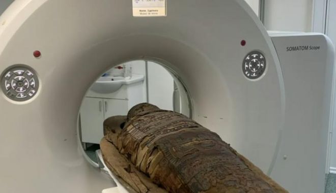 Pentru prima dată în România! Cercetătorii de la Cluj-Napoca au făcut o tomografie unei mumii - owfmnzm2yjq5yzbkmtvmnjbjzdu3ntnl-1597071170.jpg
