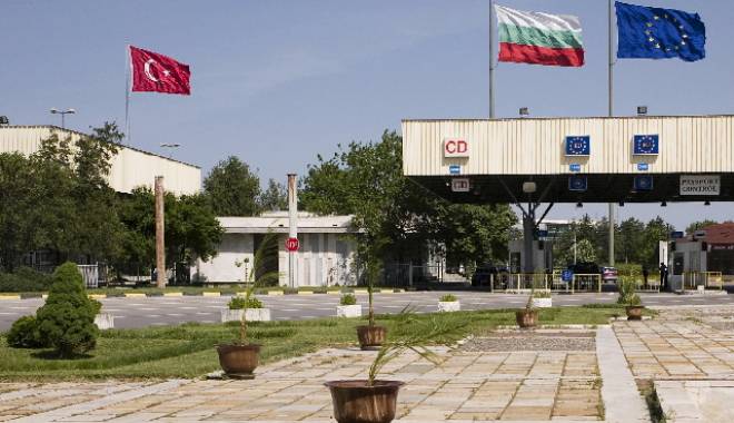 Bulgaria a închis frontiera cu Turcia în urma unei anchete anticorupție - p0153620001-1450079571.jpg