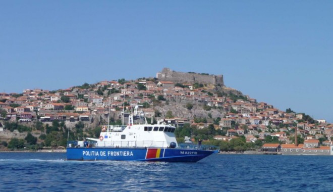 O navă a Poliției de Frontieră a revenit acasă din misiune în Marea Mediterană - p103083521-1312372558.jpg