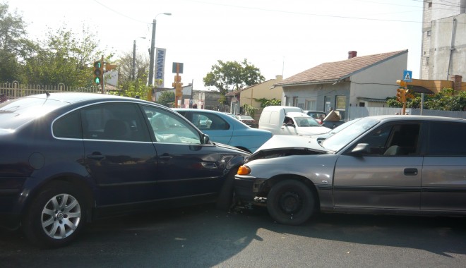 Accidentul de pe Burada  /  Mai multe persoane au fost grav rănite - p1040968-1317287009.jpg
