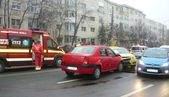 Accident rutier spectaculos pe strada Soveja - Galerie FOTO - p1050919-1390290268.jpg