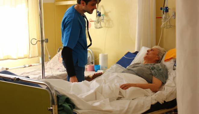 Pacienții, monitorizați din ambulanță și până la internarea în spital - pacientiimonitorizati-1427993835.jpg