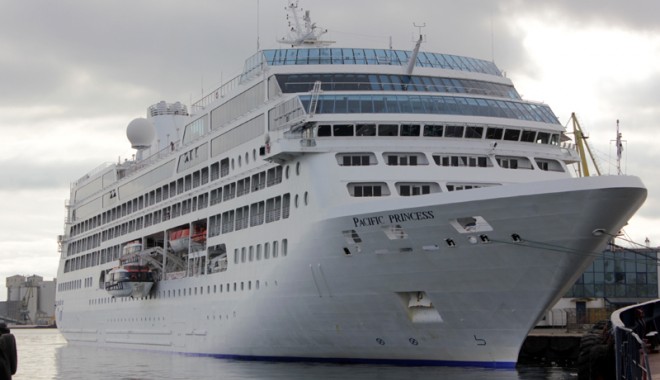 Navele de croazieră au adus 34.010 turiști la Constanța - pacificprincess11352826617-1354832032.jpg