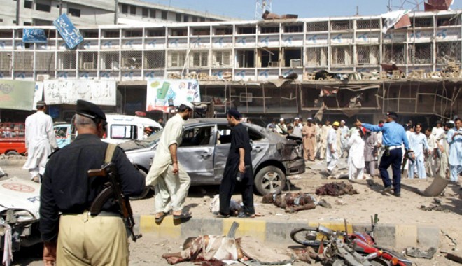 Dublu atentat în Pakistan - pakistan-1315403415.jpg