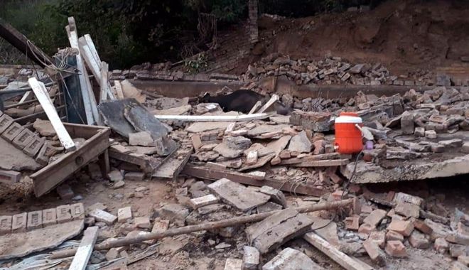 CUTREMUR DEVASTATOR! Zeci de morți și peste 300 de răniți - pakistanearthquake11-1569352399.jpg