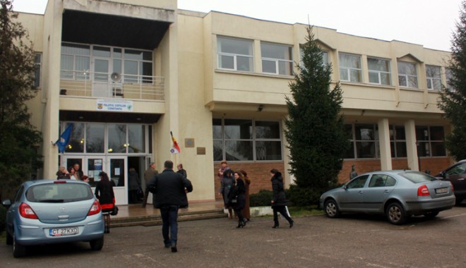 Test de rezistență pentru scena Palatului Copiilor - palatulcopiilor3-1400171681.jpg