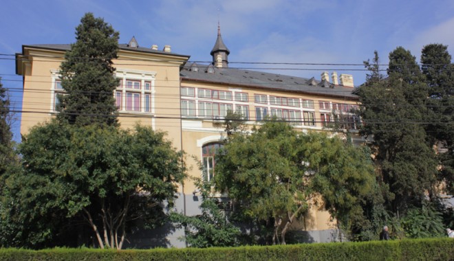 Chinurile facerii Palatului Regal în Constanța - palatulregal15-1351711235.jpg